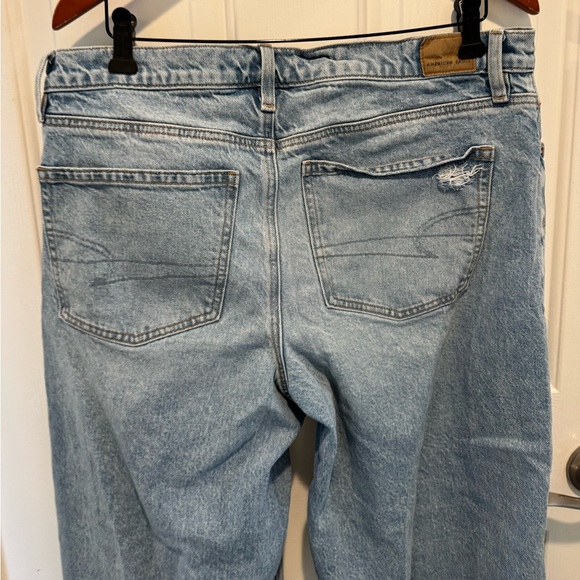 American Eagle Outfitters Light Wash Denim Barrel Jeans Size 14 - Picture 10 of 16